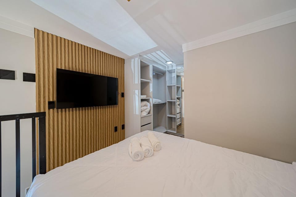 TV and multimedia, Bedroom