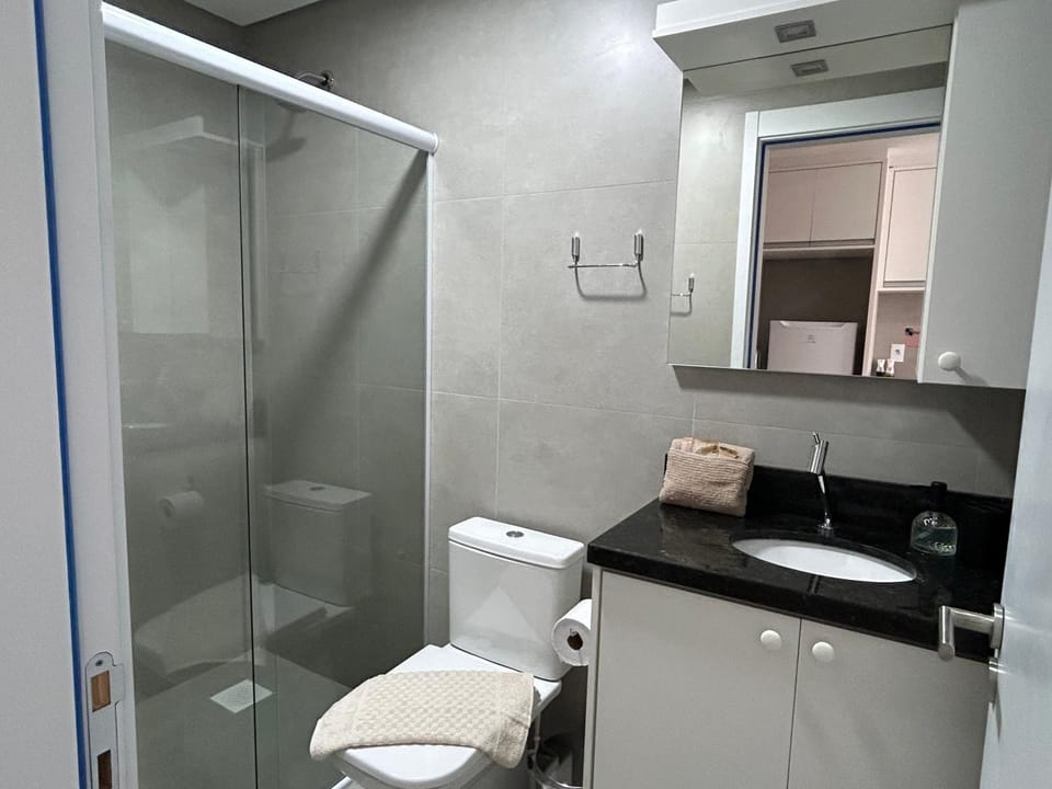 Shower, Bathroom, towels