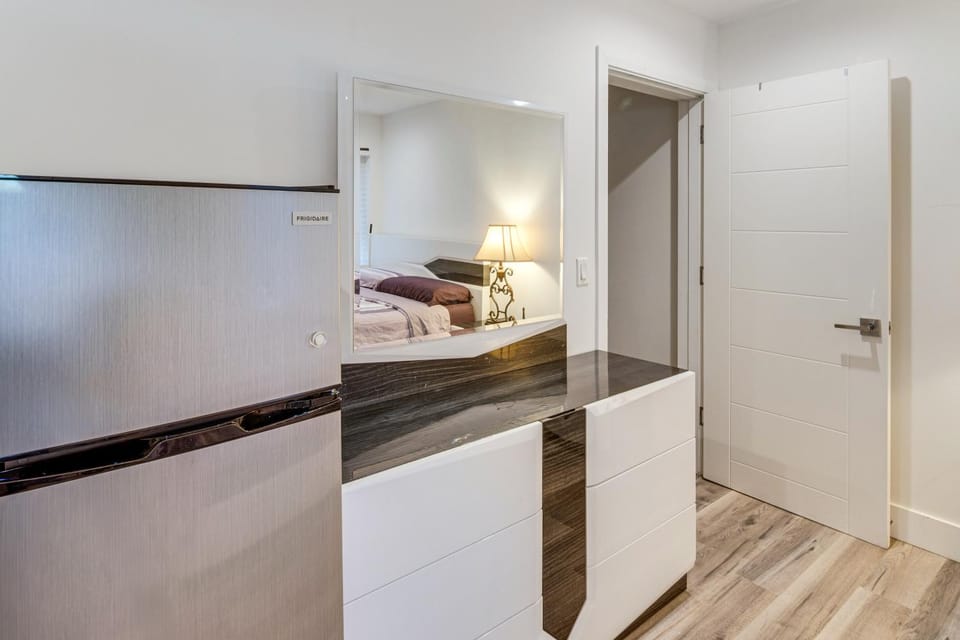 Work & Play! North Hills Studio 15 Mi to Hollywood Apartment in North Hills