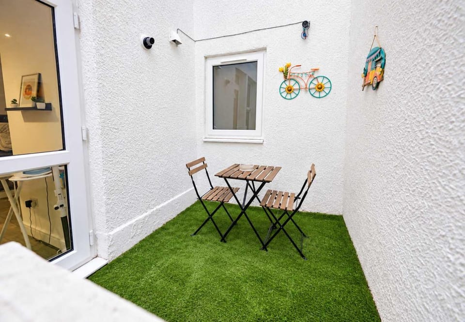 Patio, Seating area, Dining area