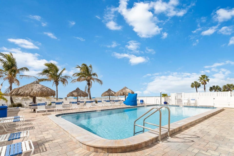 3 Bedroom 2 Bath Beach View #105 Beach Place Condos Apartment in Madeira Beach