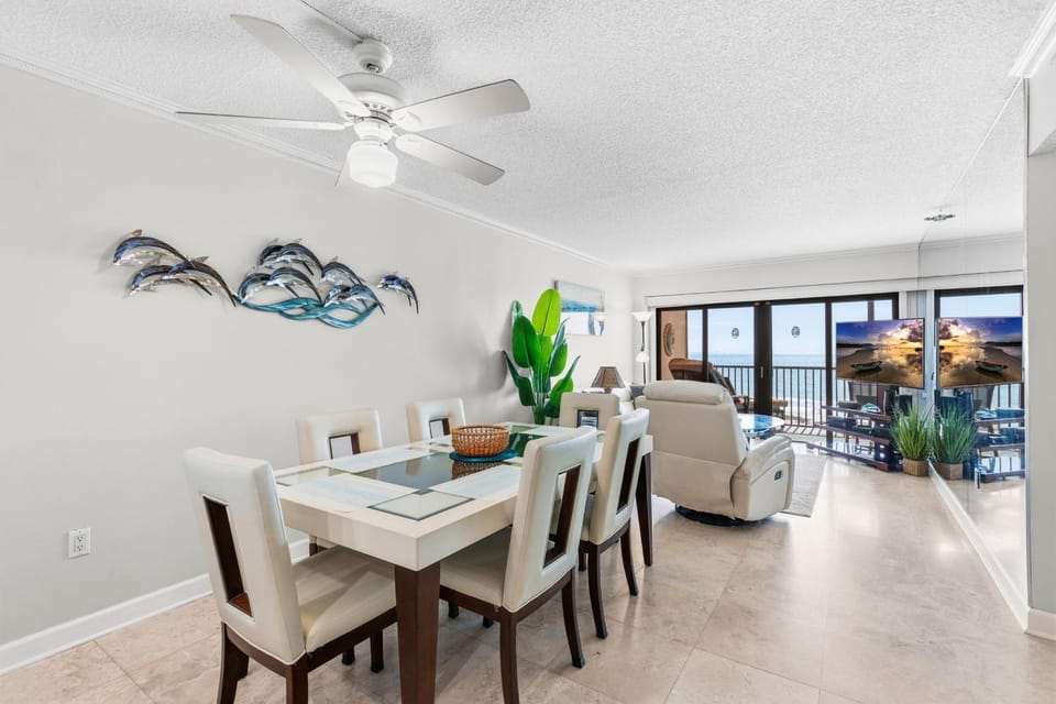 #302 Villa Madeira Condos Apartment in Madeira Beach