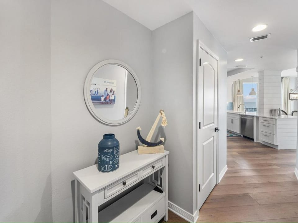 Mermaid Manor Apartment hotel in Pensacola Beach