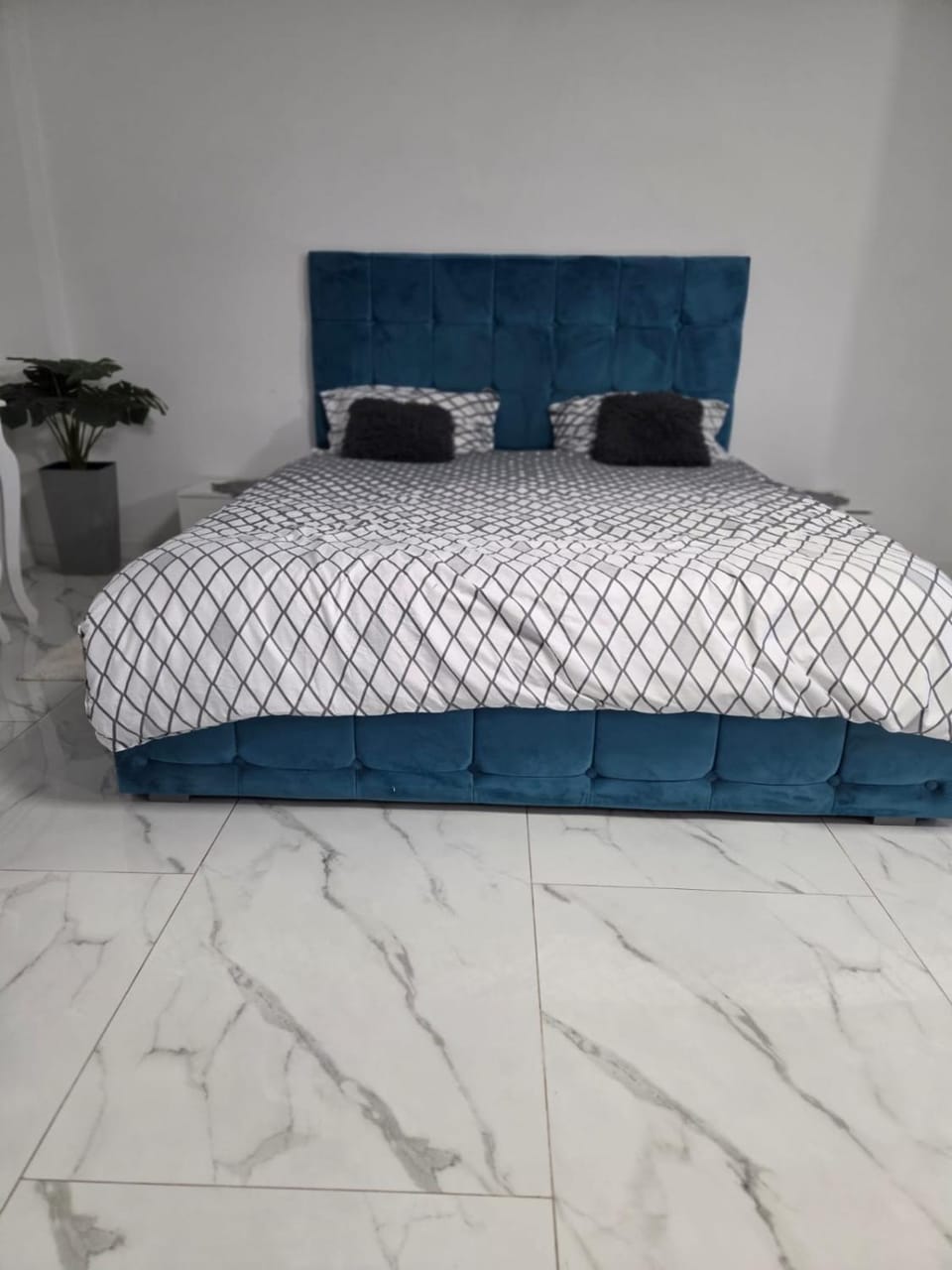 Mary Magnolia Apartment in Craiova