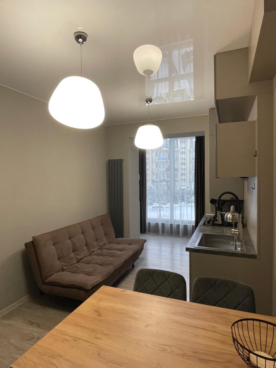 Kitchen or kitchenette, Living room, Seating area, Dining area