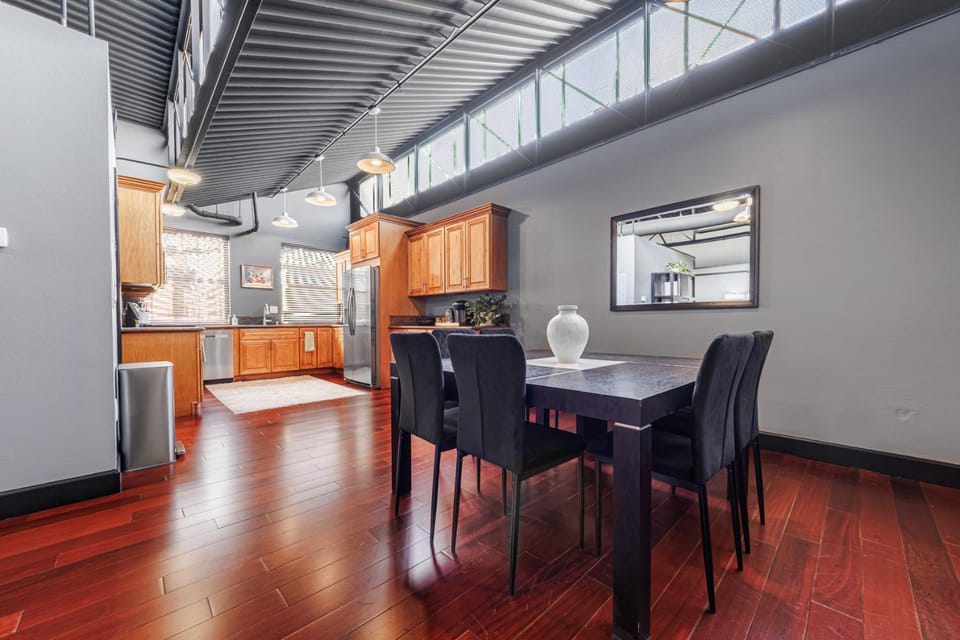 Long Beach Apartment - 10 Min Walk to the Beach! Apartment in Long Beach