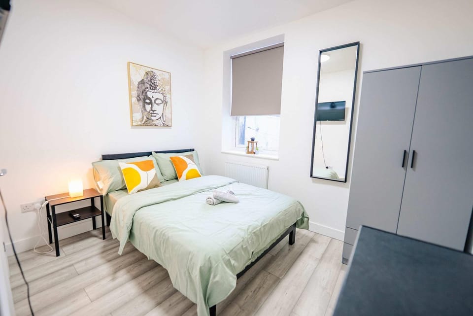 Bed, Photo of the whole room, Bedroom, towels, wardrobe
