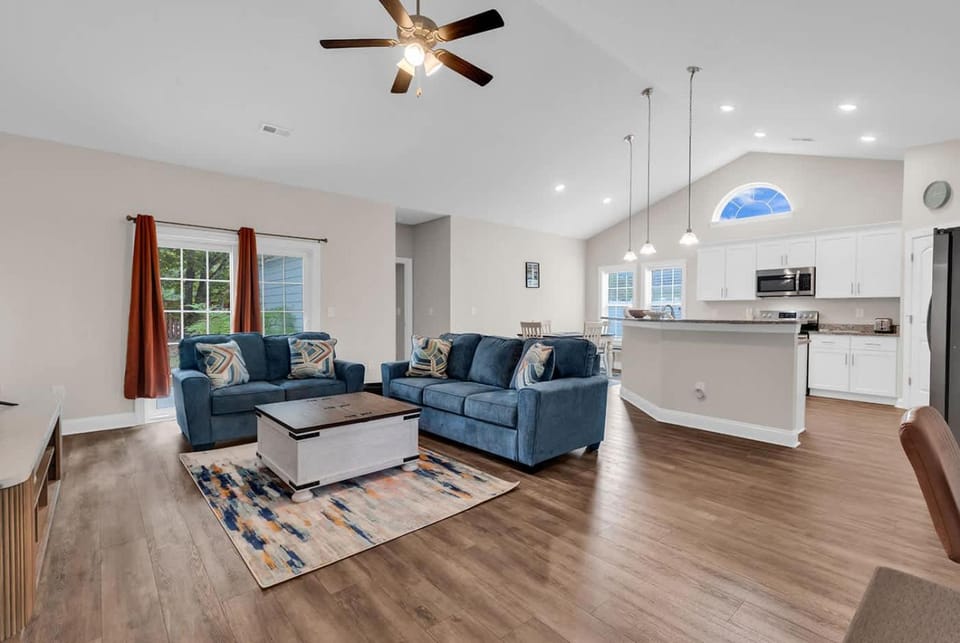 Inlet Retreat Near Golf River & Ocean Boat access House in Murrells Inlet