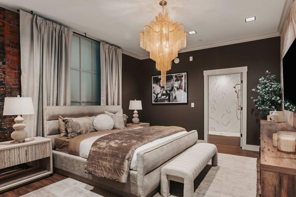 Starr Piano - Highball and Bellamy Suites - 8 bedroom House in East Nashville