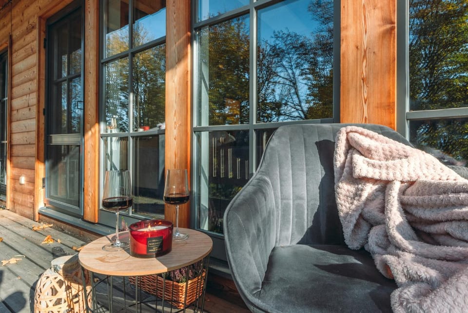 View (from property/room), Balcony/Terrace, Seating area