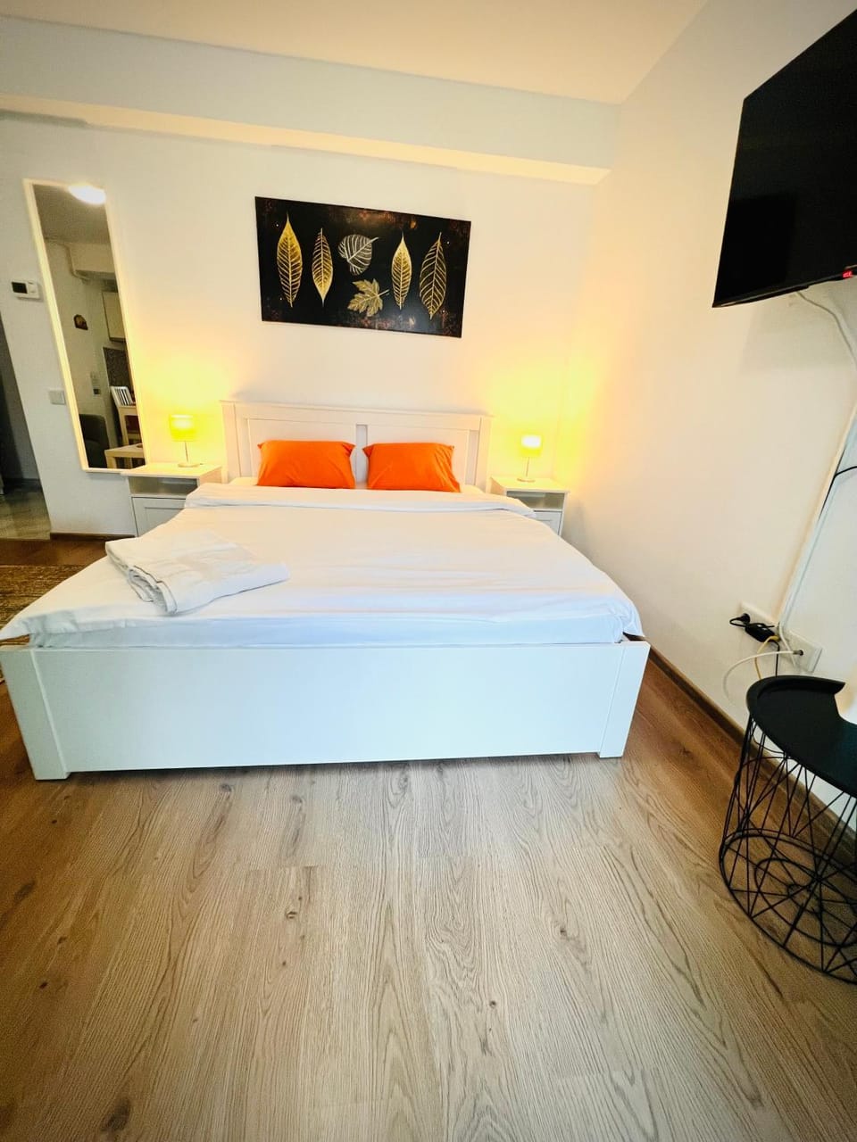 Airport Gardens Studio Apartment in Romania