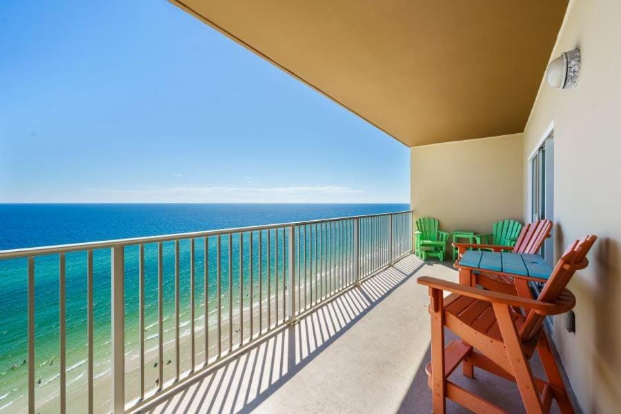 Crystal Shores West 905 by Youngs Suncoast Apartment in West Beach