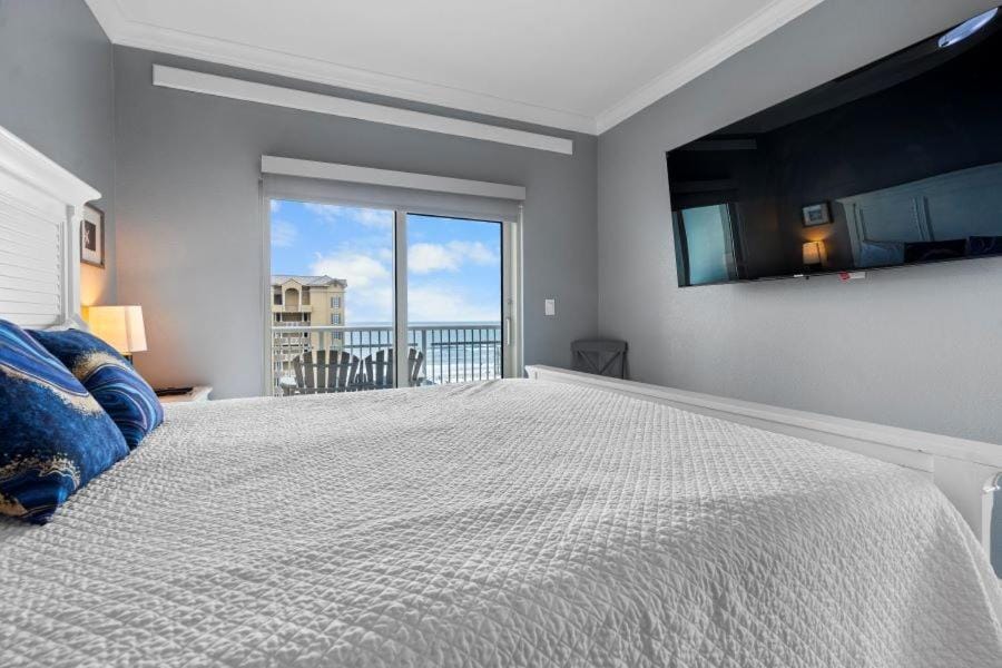 Crystal Tower 709 by Youngs Suncoast Apartment in West Beach