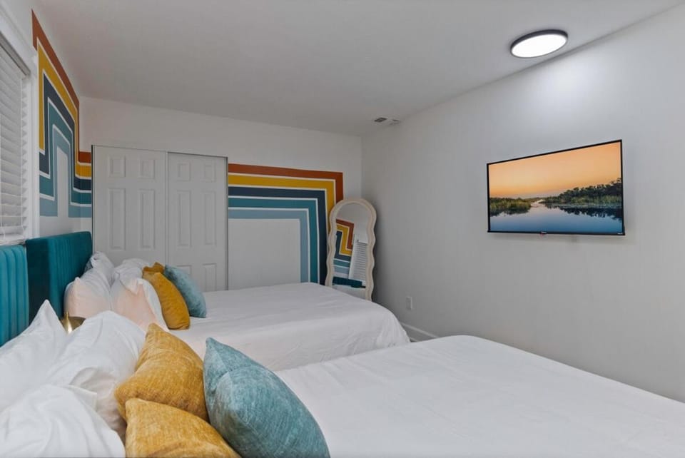 Kissimmee Retreat with Jacuzzi and Games Apartment in Poinciana