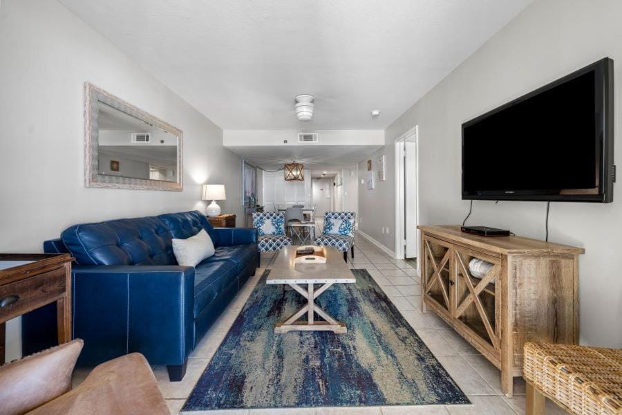 Phoenix II 2023 by Youngs Suncoast Apartment in Orange Beach
