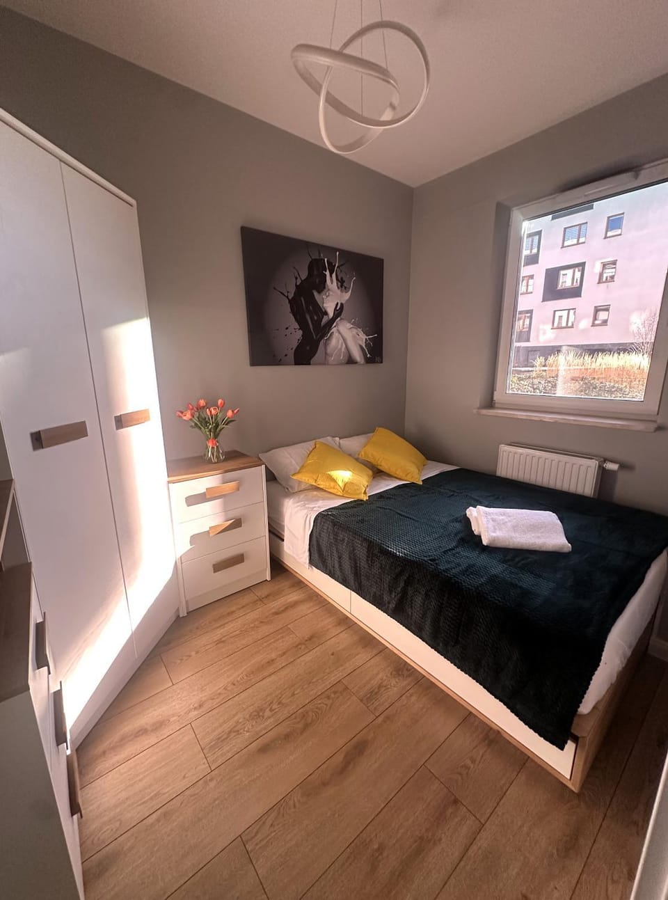 Bed, Photo of the whole room, Bedroom, wardrobe
