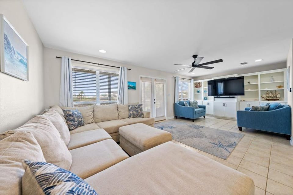 Wave Watch II - D by Youngs Suncoast House in West Beach
