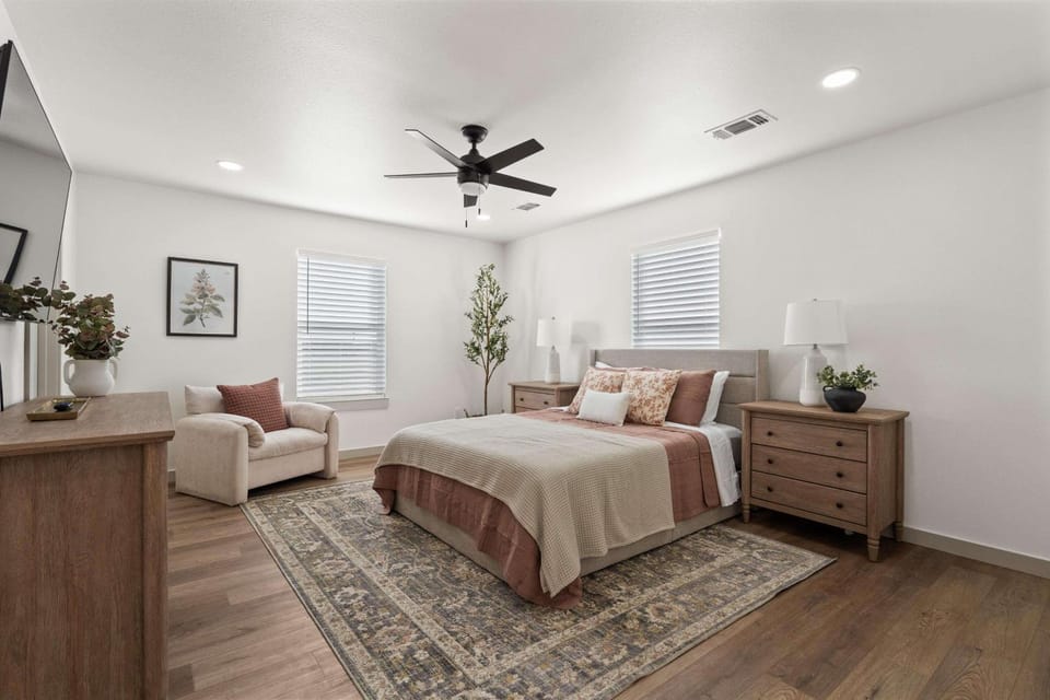 Bed, Bedroom