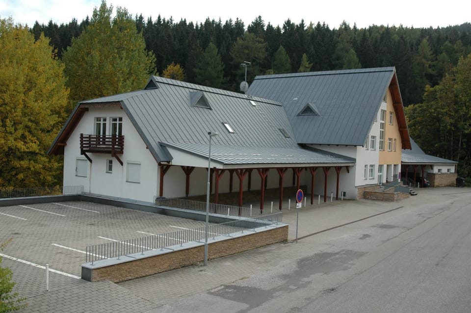 Property building, Facade/entrance, Parking