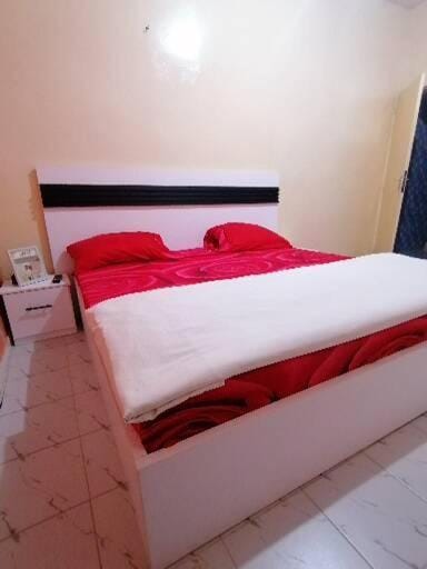 Résidence hibis chez M&B Bed and Breakfast in Saly