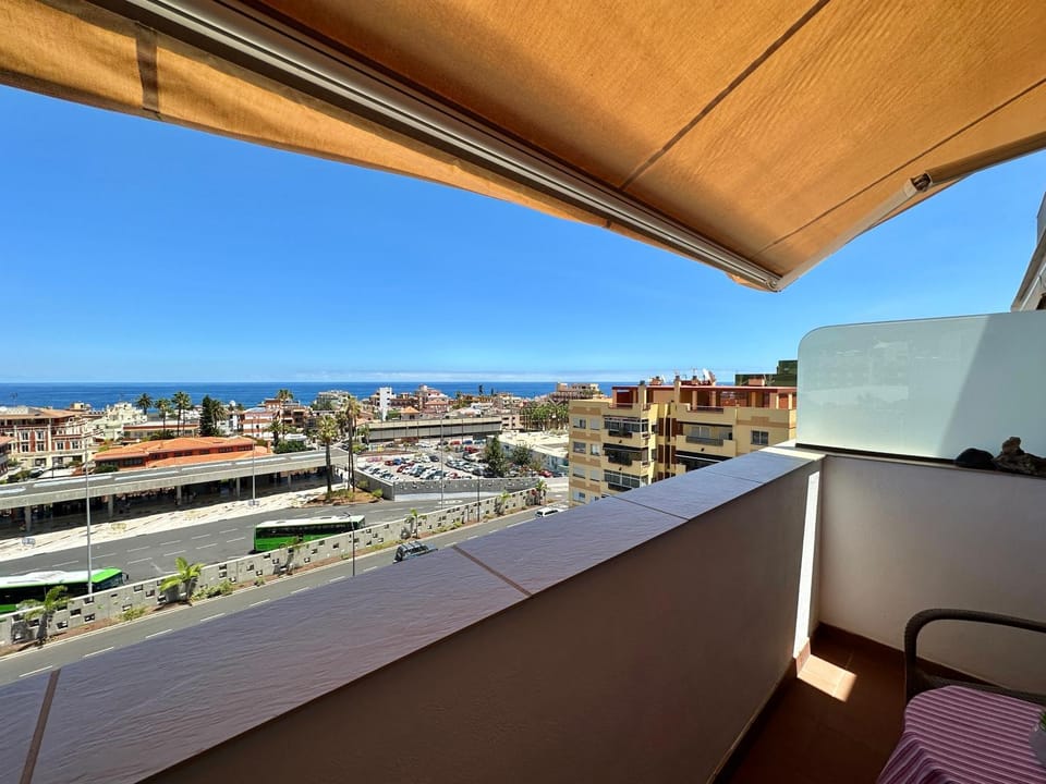 View (from property/room), City view