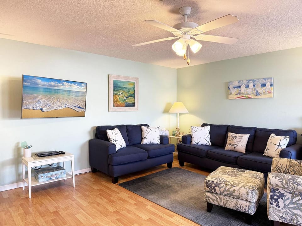 Sea Oats by the Bay – Pool, Beach & Boat Slips Apartment in Manasota Key