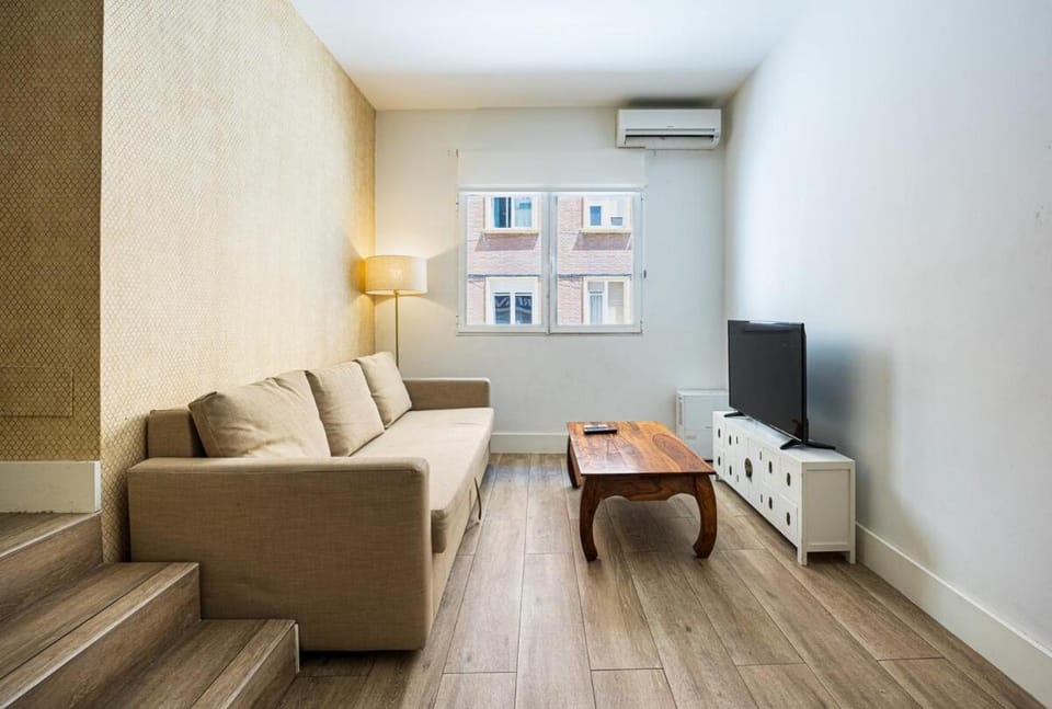 Central Bungalow - Luxury Stay - Near El Retiro House in Madrid