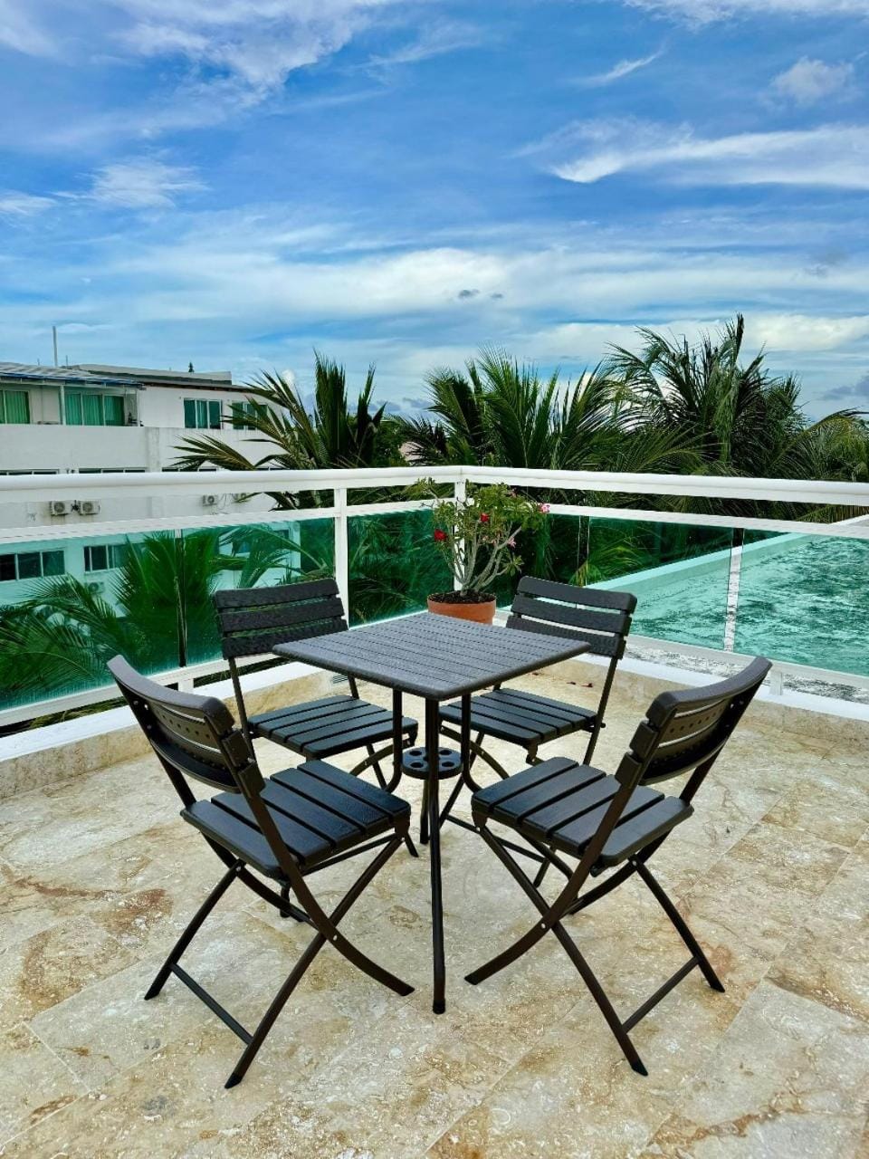Natural landscape, Balcony/Terrace, Dining area