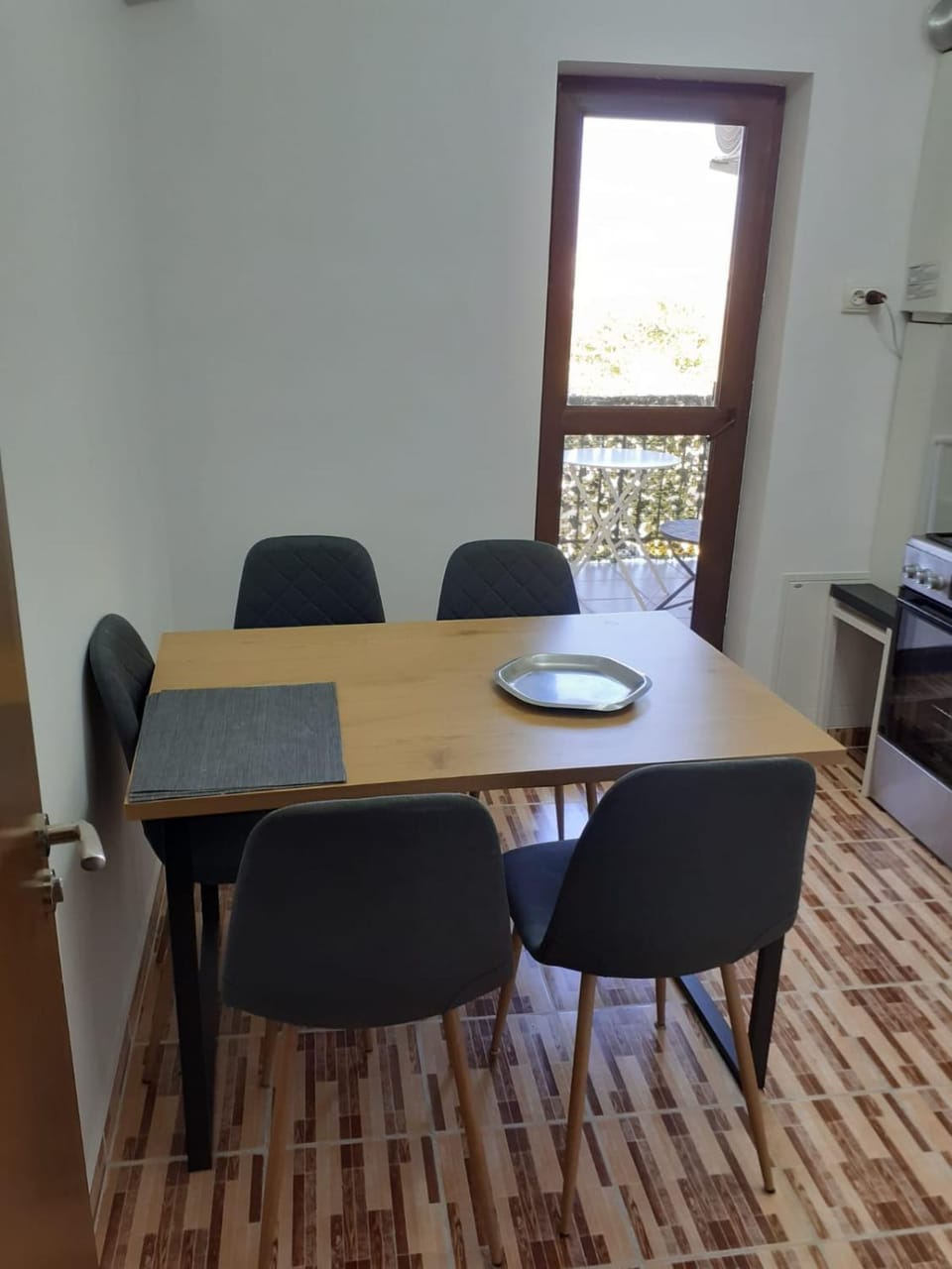 Promenada Mall Apartment4you Apartment in Craiova