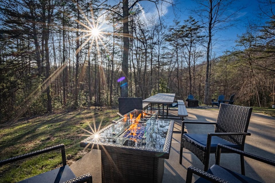 Patio, Lounge or bar