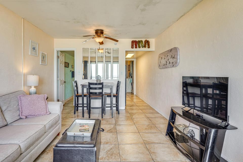 Prime Beach Access & Gulf-View Balcony! PBC Condo House in Panama City Beach