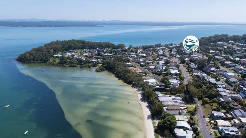Il Faro, An Italian Inspired Villa in Port Stephens House in Corlette