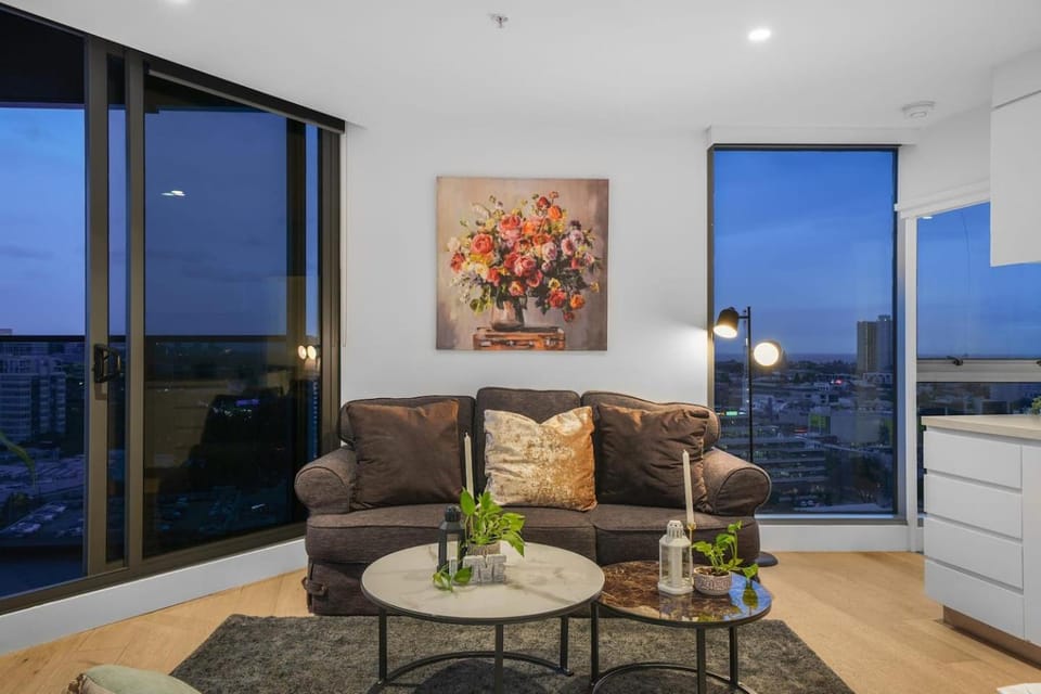 Executive Apt 2 bed CBD Gym Pool Crown Theatre 17L Apartment in Southbank