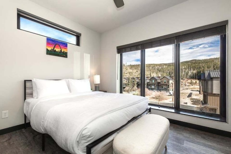 Solstice Abode House in Fraser