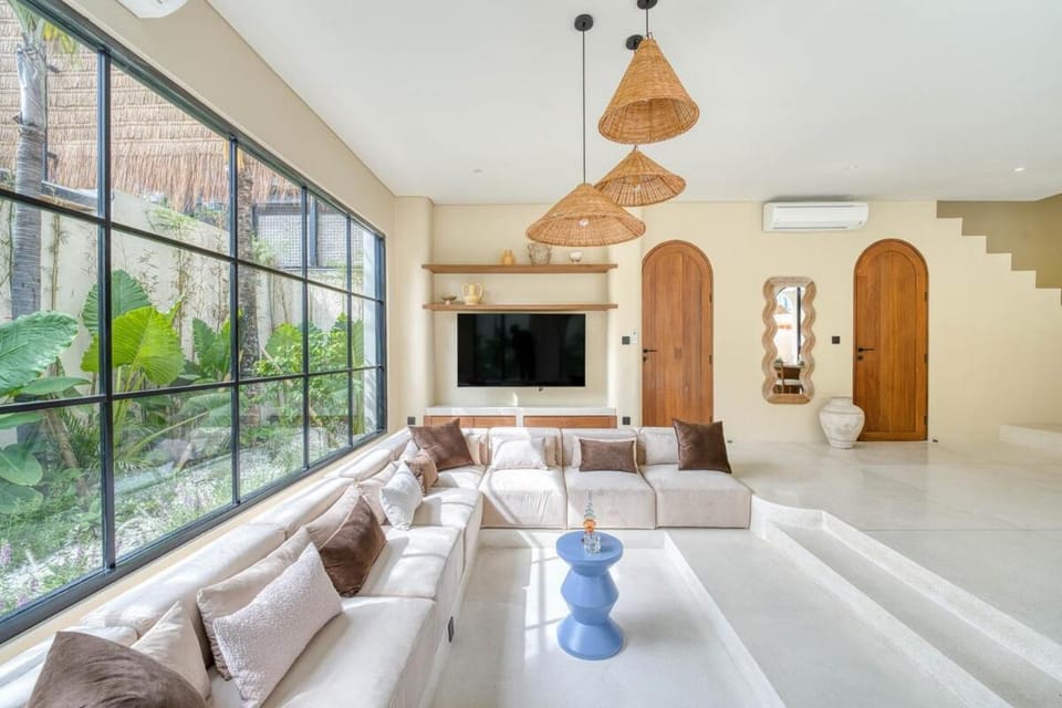 Dream Villa - Brand New Luxury 8mins walk to Beach Villa in Bali