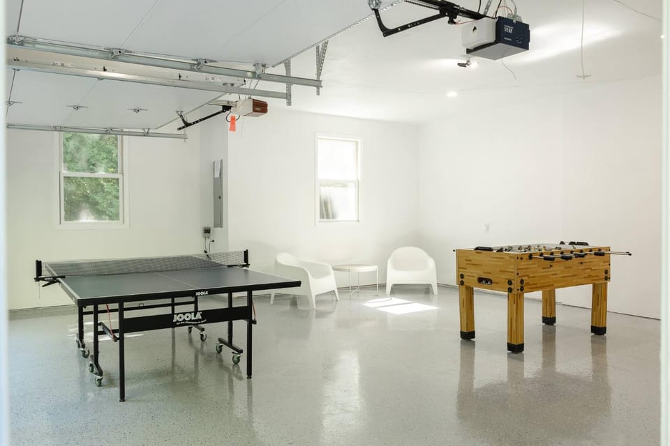 Game Room, Table tennis, Parking