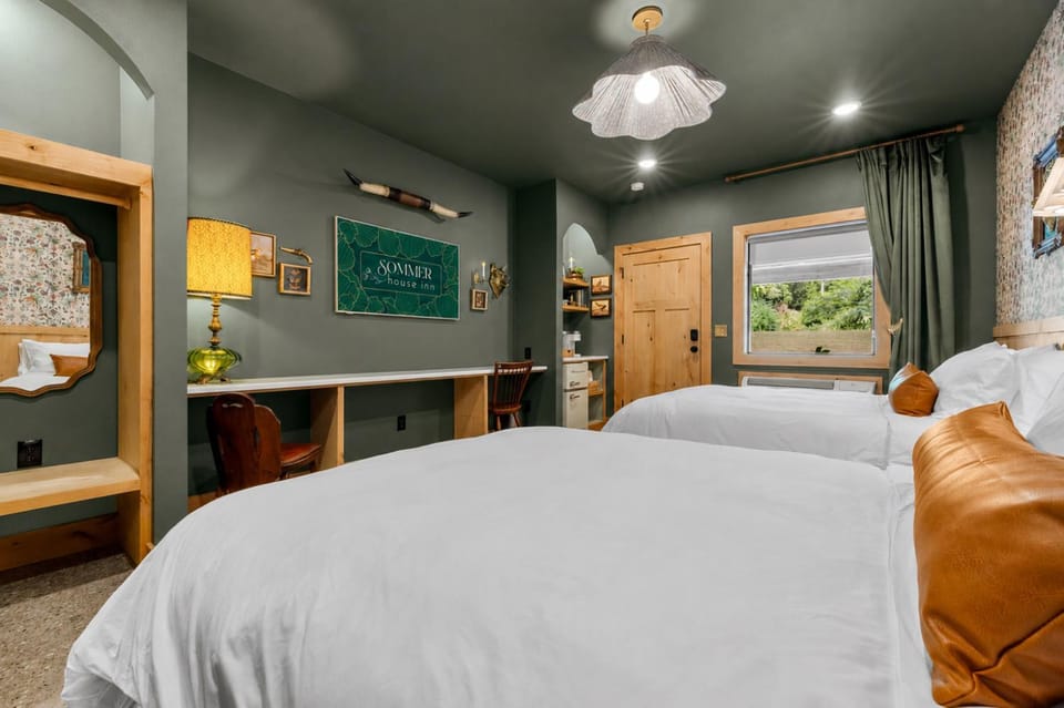 Bed, Bedroom