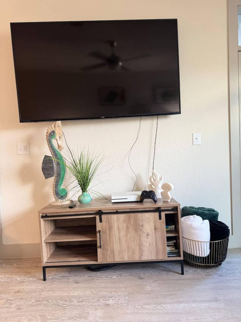 Communal lounge/ TV room, TV and multimedia