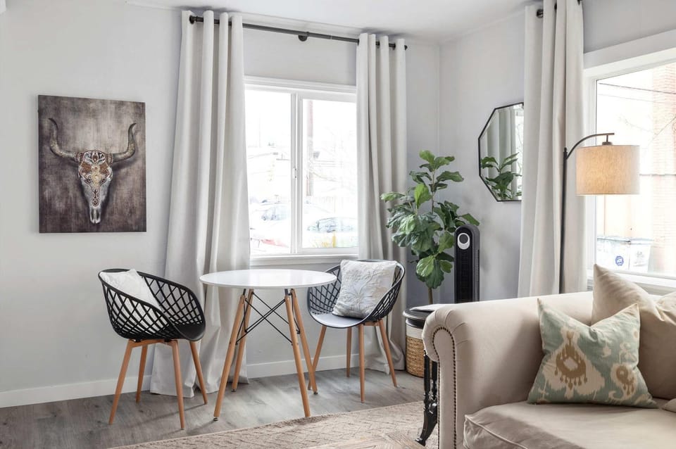 Downtown location Near the Beach Dog Friendly House in Edmonds