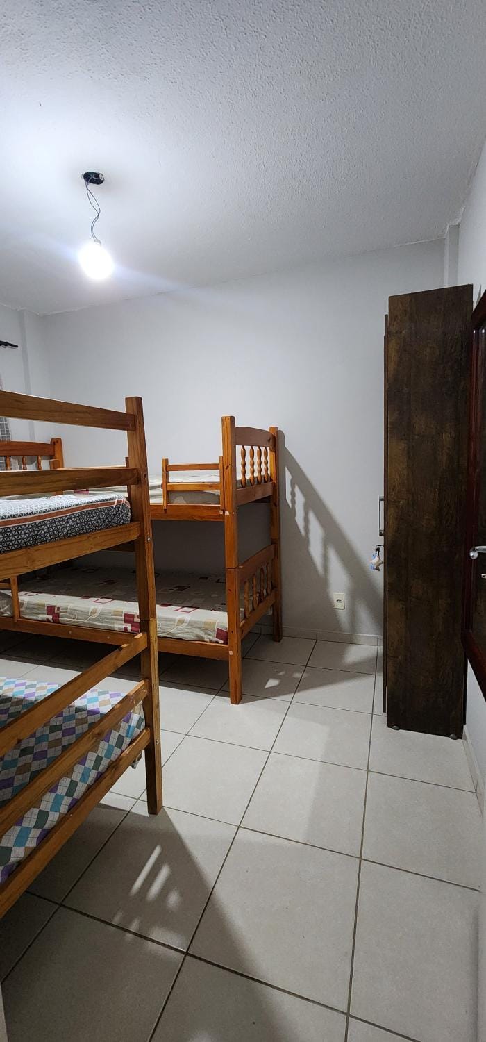 Bedroom, bunk bed