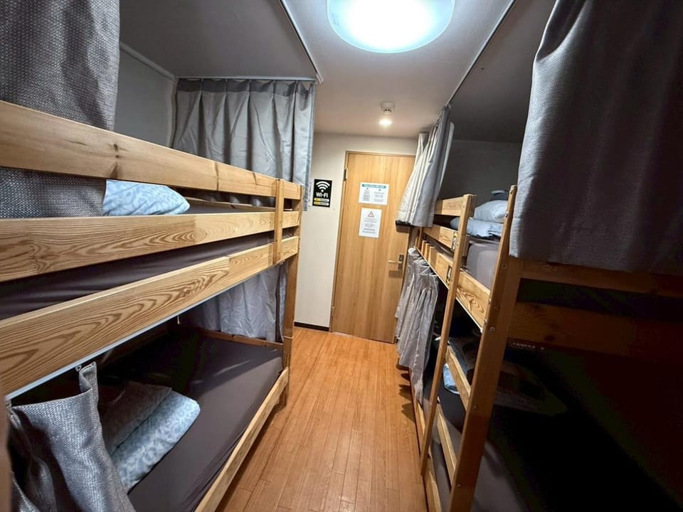 Male-only dormitory Tokyo House INN Hostel in Shinjuku