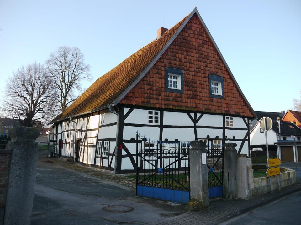 Property building, Facade/entrance, On site