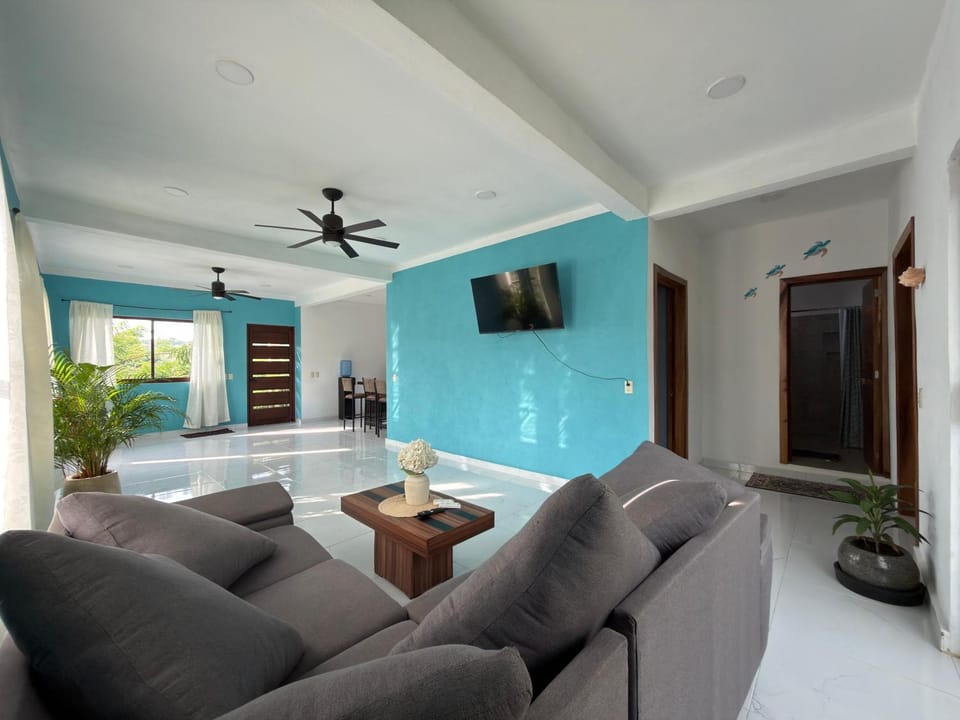 Communal lounge/ TV room, TV and multimedia, Living room