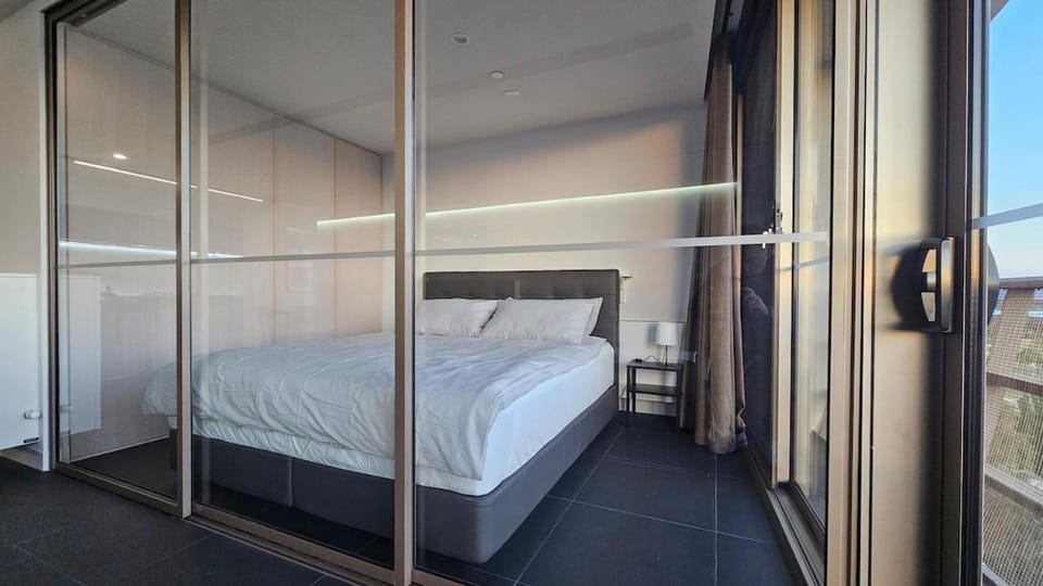 A breathtaking lake view in NewActon Canberra Apartment in Canberra