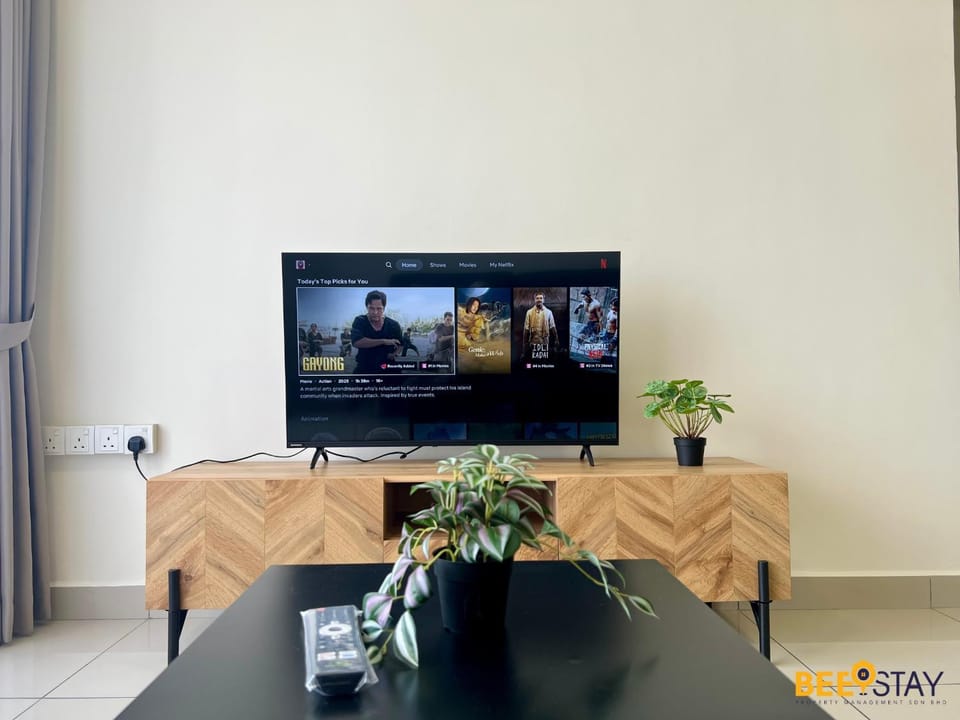 Cozy D Aman Puchong 8 pax with Pool & Gym- 3BR Apartment in Subang Jaya