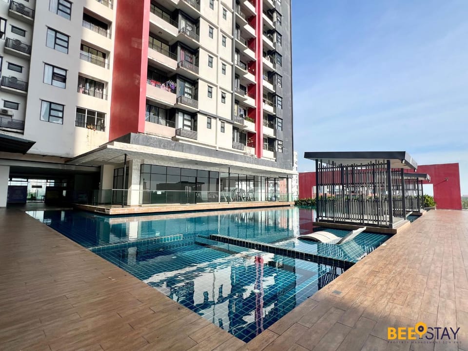 Cozy D Aman Puchong 8 pax with Pool & Gym- 3BR Apartment in Subang Jaya