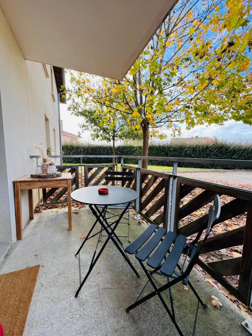 Patio, Dining area
