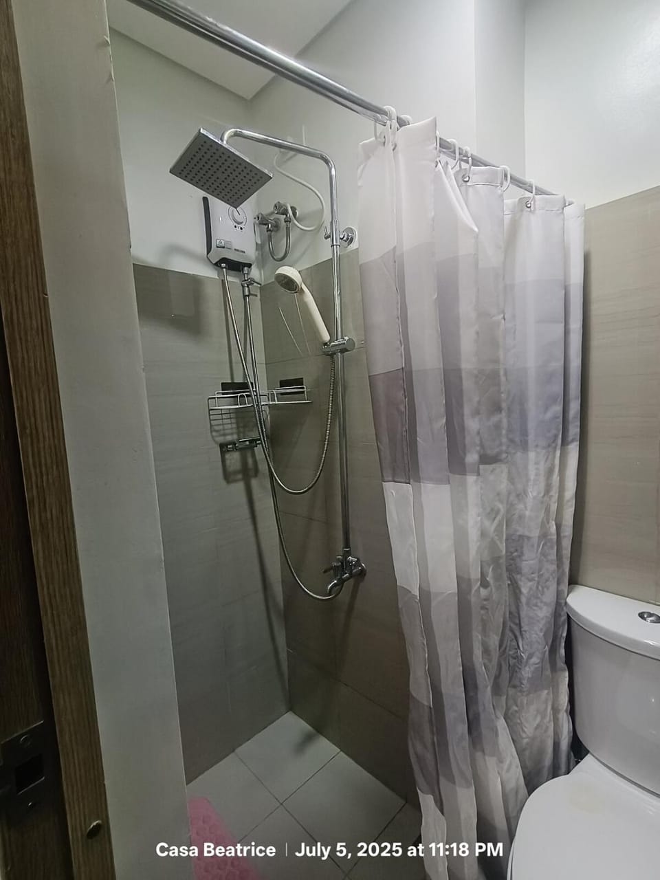 Cozy 19 at Shore 2 Residences Apartment in Pasay