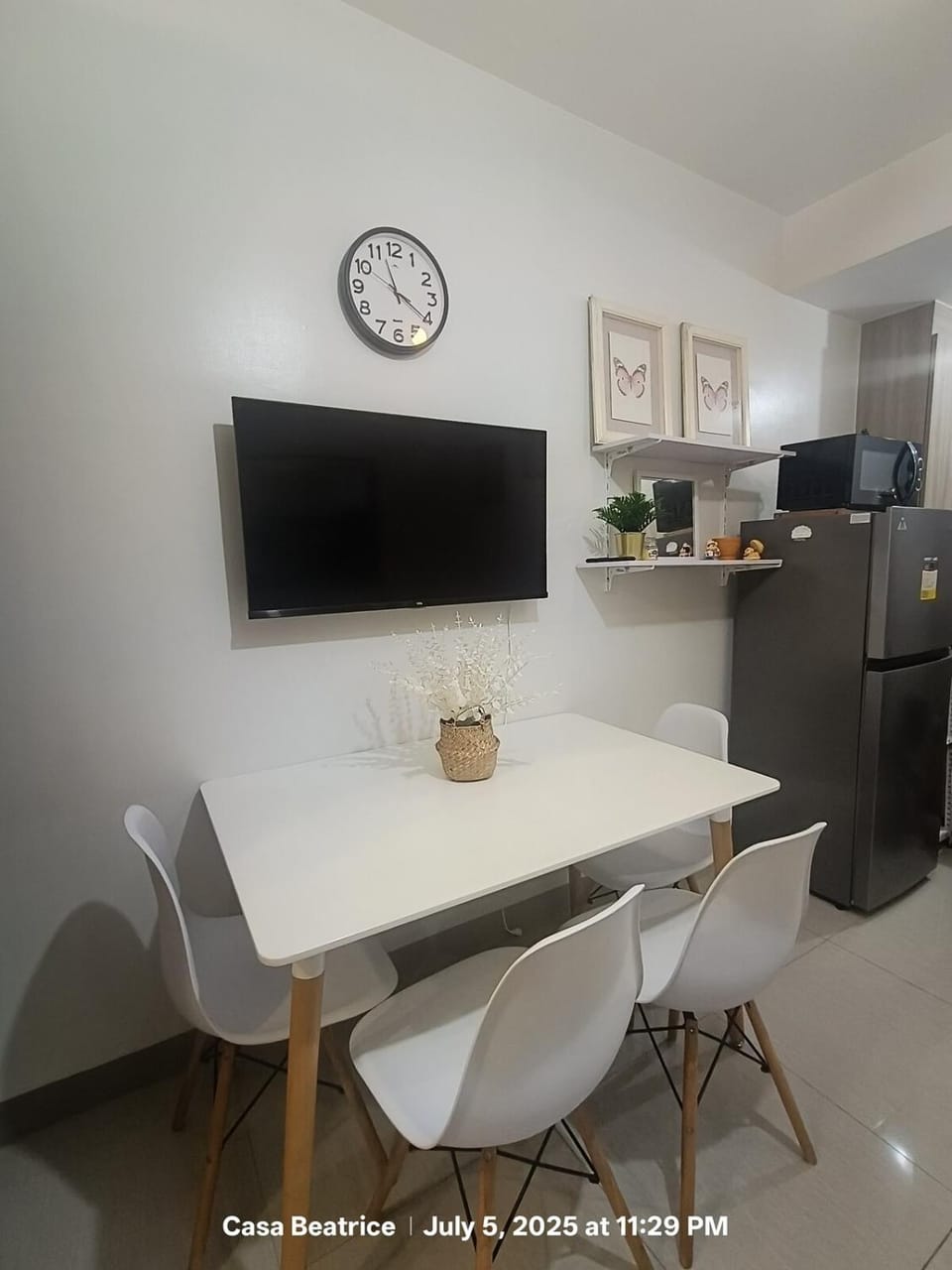 Cozy 19 at Shore 2 Residences Apartment in Pasay