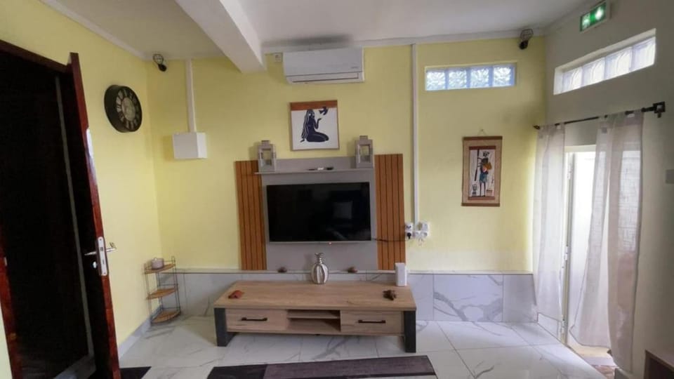 Le Studio Marin Apartment in Africa